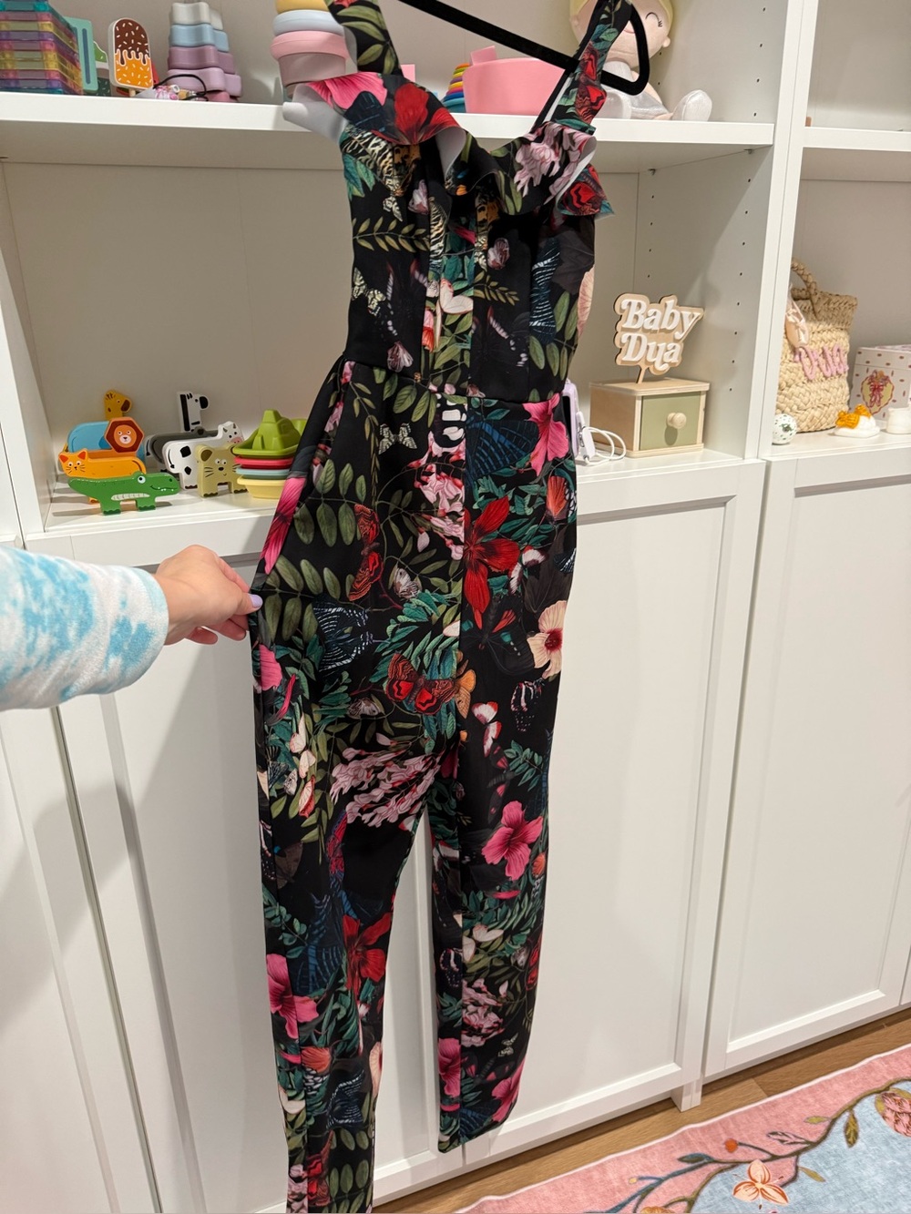 H&M size 4 Floral Ruffle-Strap Jumpsuit in Black Floral